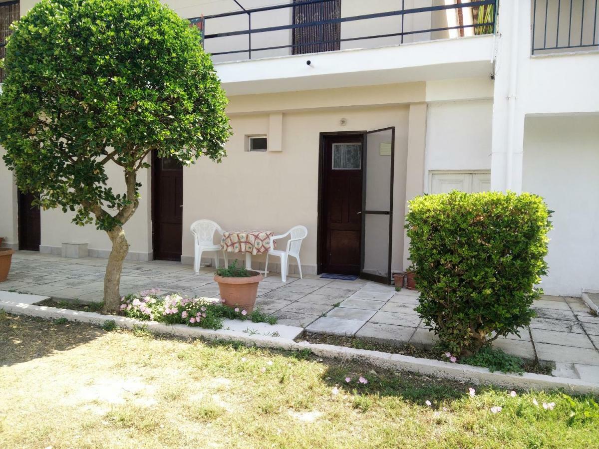 Seaside Studios I Sinakos Estate Epanomi Luaran gambar